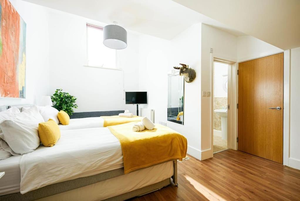 Roseberry Cottage - Lower Mill Estate Somerford Keynes المظهر الخارجي الصورة