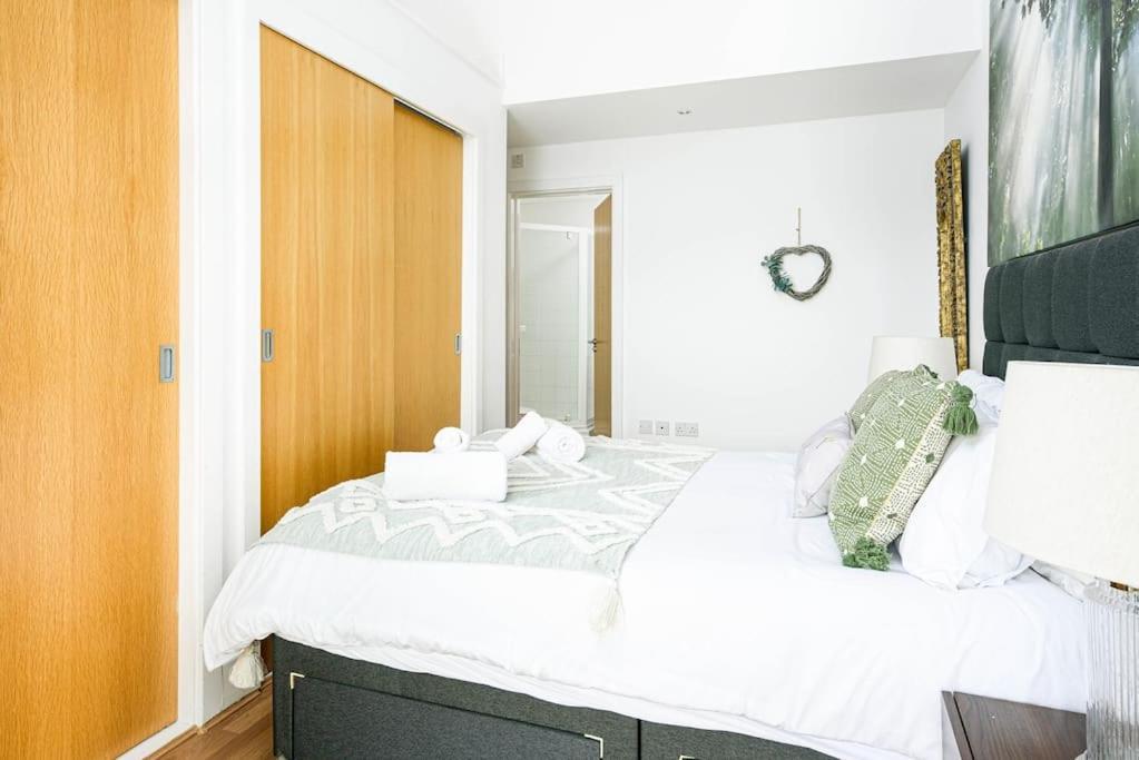 Roseberry Cottage - Lower Mill Estate Somerford Keynes المظهر الخارجي الصورة