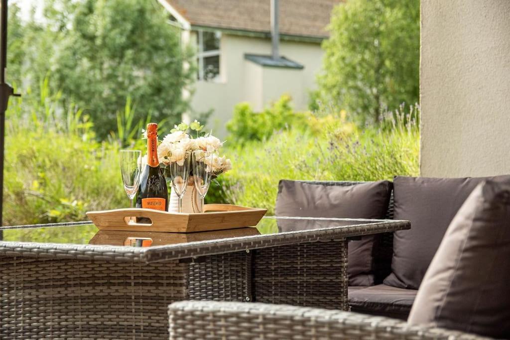 Roseberry Cottage - Lower Mill Estate Somerford Keynes المظهر الخارجي الصورة